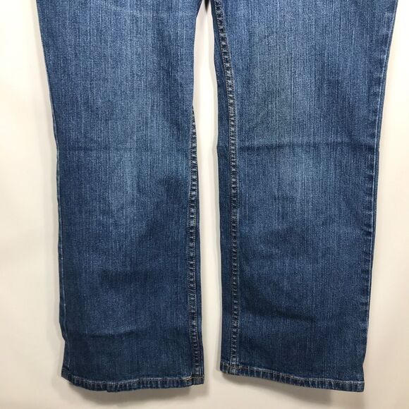 LL Bean Jeans Womens 12P Blue Denim Classic Fit Straight - Picture 6 of 6